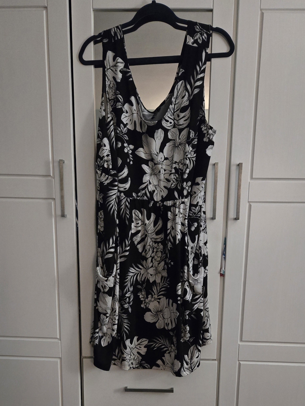 Old Navy Black and White Floral Midi Dress